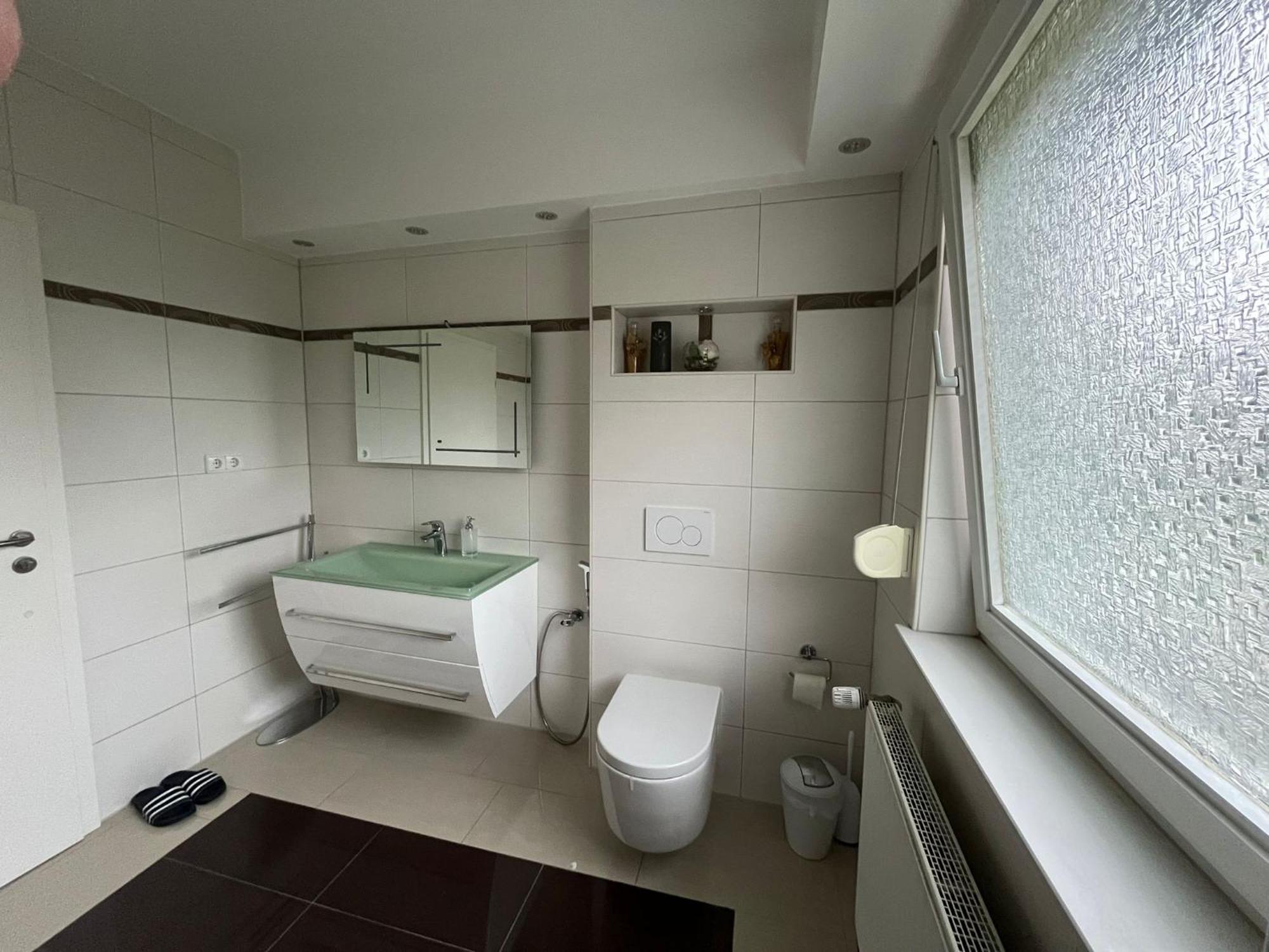 Schickes 110Qm Ferienhaus In Naehe Vw, Messe,Dez Und Orangerie Kassel Exteriör bild